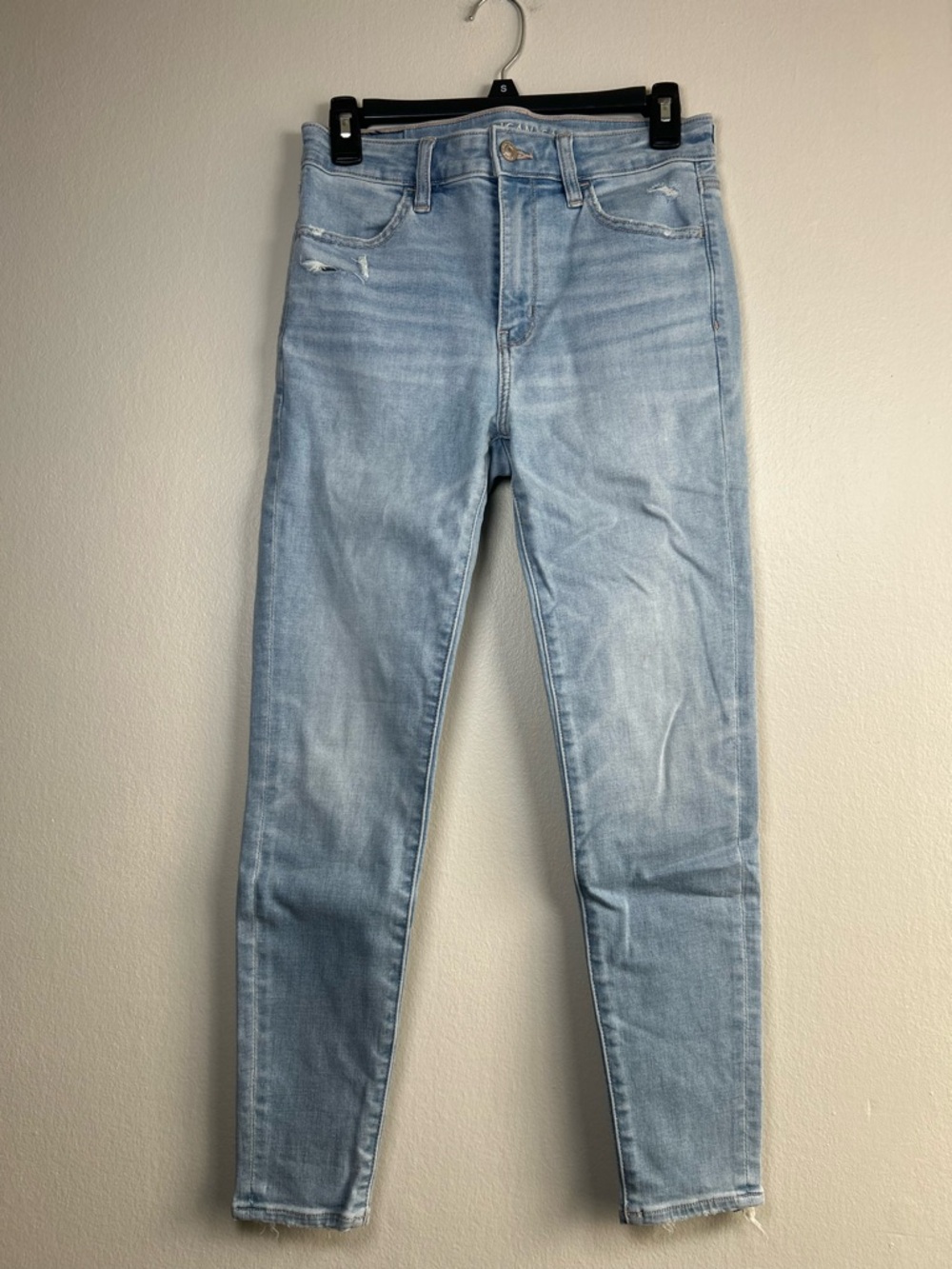 American Eagle Outfitters Light Blue High-Rise Skinny Jeans size 6